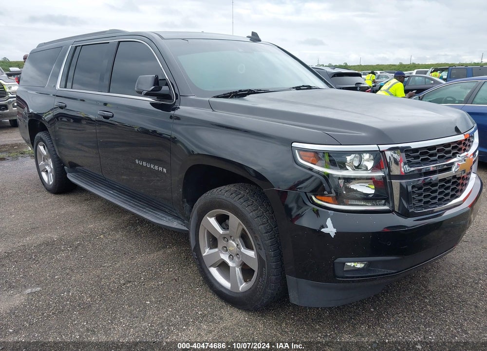 2017 CHEVROLET SUBURBAN LT VIN: 1GNSCHKC1HR396427