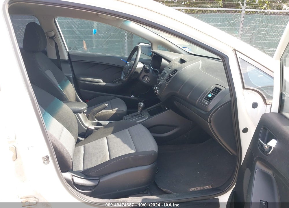 2015 KIA FORTE EX VIN: KNAFX4A82F5387354