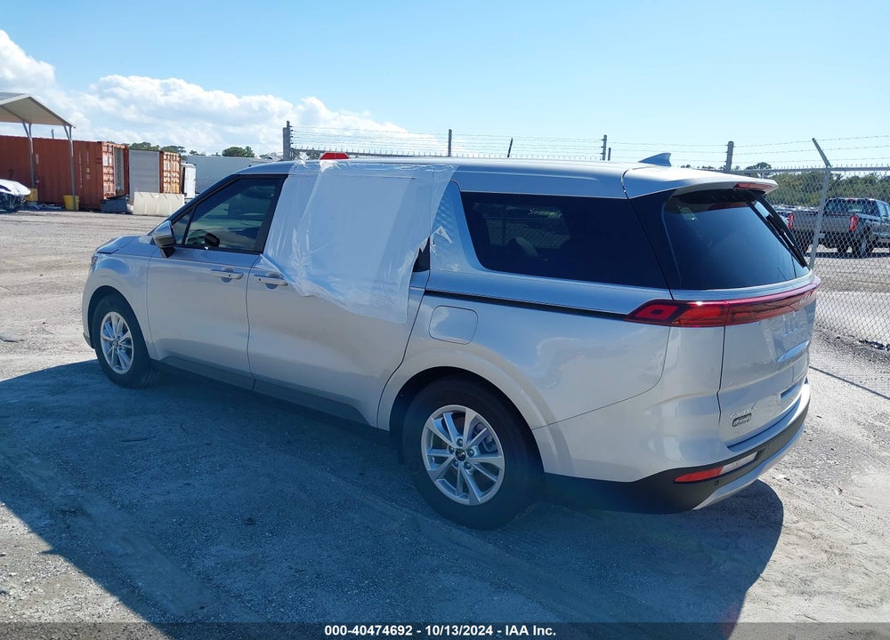 2023 KIA CARNIVAL MPV LX SEAT PACKAGE VIN: KNDNB4H39P6237292