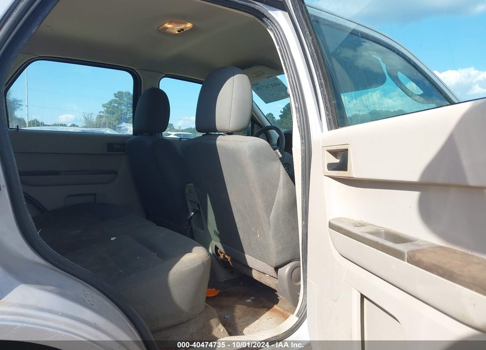 2010 FORD ESCAPE XLS VIN: 1FMCU9C76AKC84346