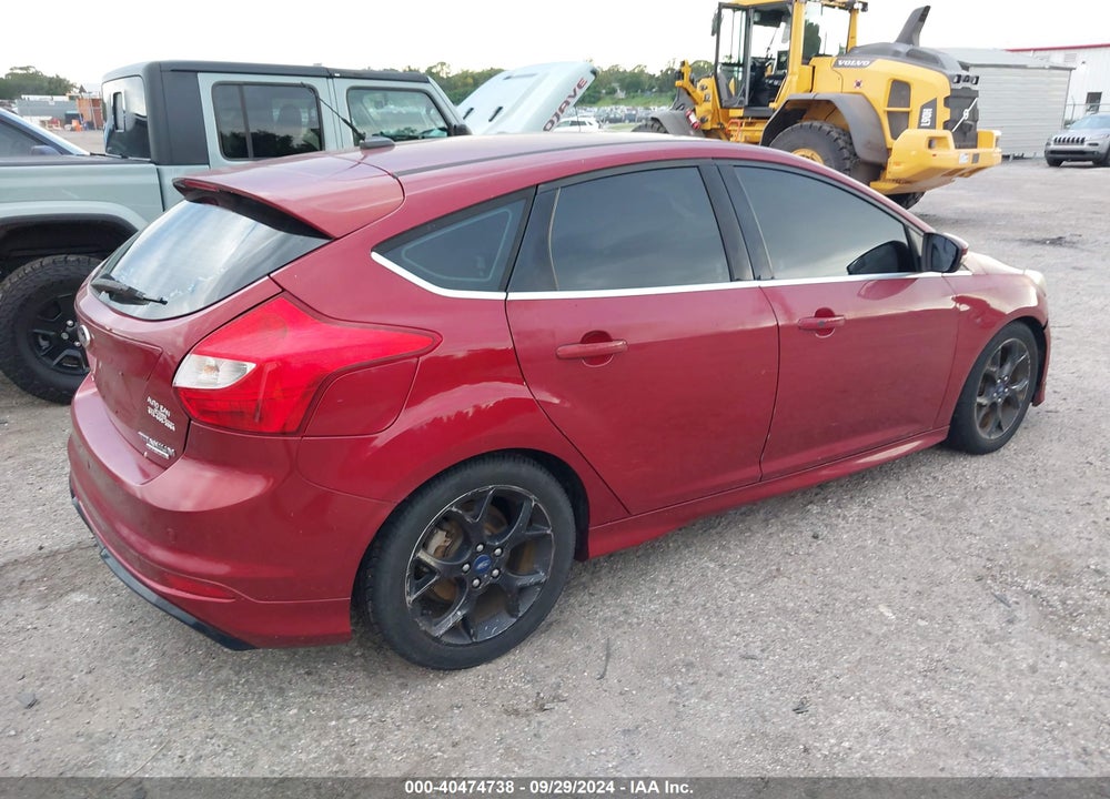 2014 FORD FOCUS TITANIUM VIN: 1FADP3N29EL458267