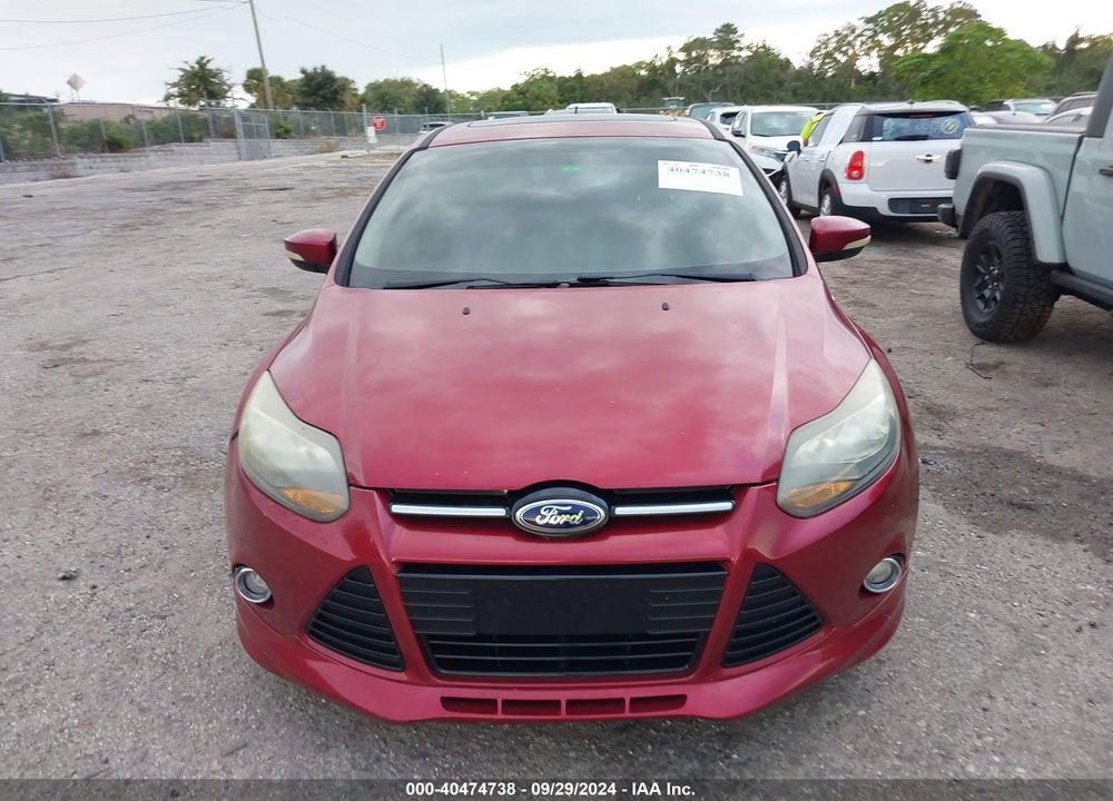 2014 FORD FOCUS TITANIUM VIN: 1FADP3N29EL458267