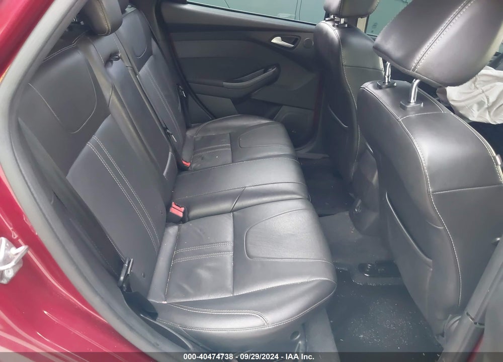 2014 FORD FOCUS TITANIUM VIN: 1FADP3N29EL458267