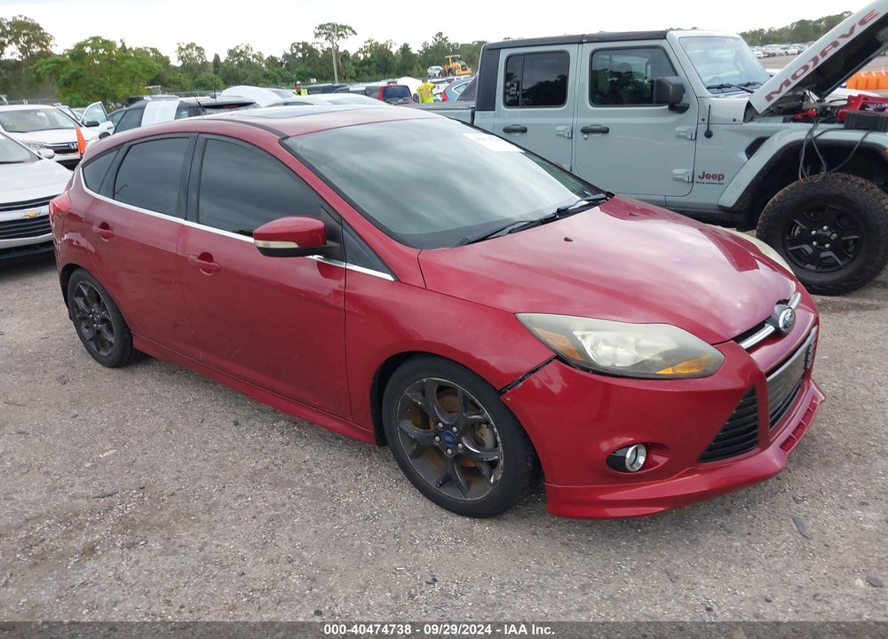 2014 FORD FOCUS TITANIUM VIN: 1FADP3N29EL458267