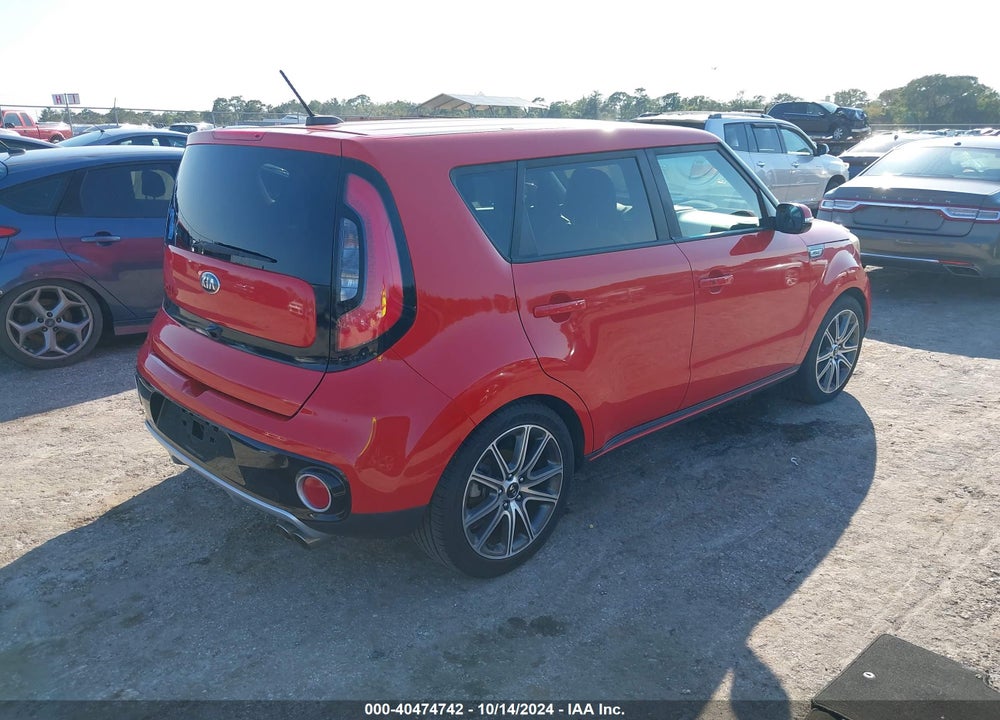 2018 KIA SOUL VIN: KNDJX3AAXJ7582187