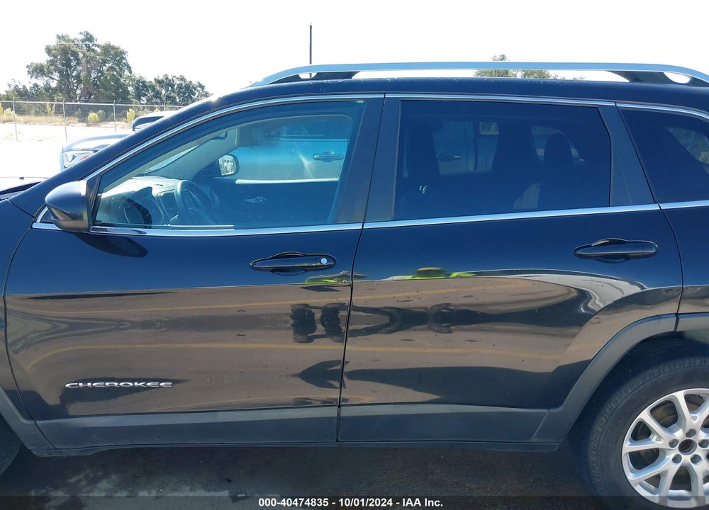 2014 JEEP CHEROKEE LATITUDE VIN: 1C4PJLCB5EW318842