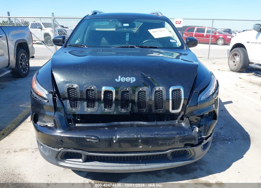 2014 JEEP CHEROKEE LATITUDE VIN: 1C4PJLCB5EW318842