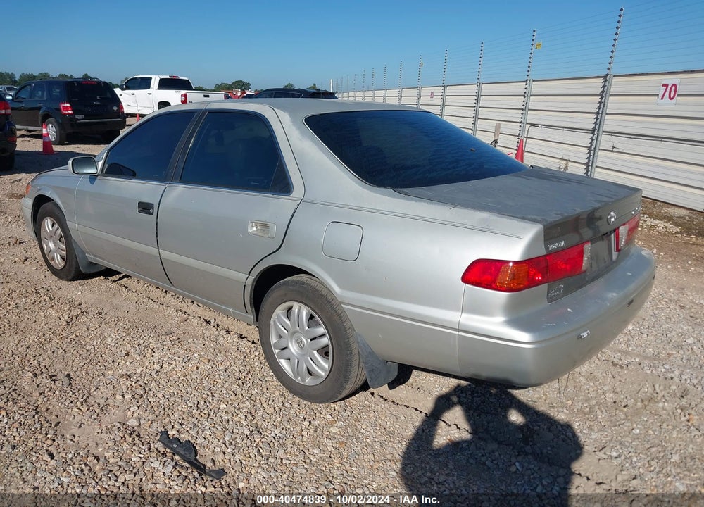 2001 TOYOTA CAMRY LE VIN: 4T1BG22K41U034172