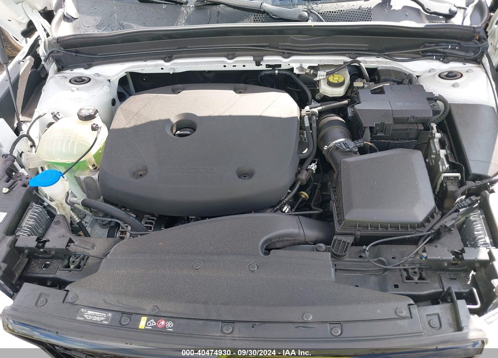 2020 VOLVO XC40 T5 R-DESIGN VIN: YV4162UM5L2337751