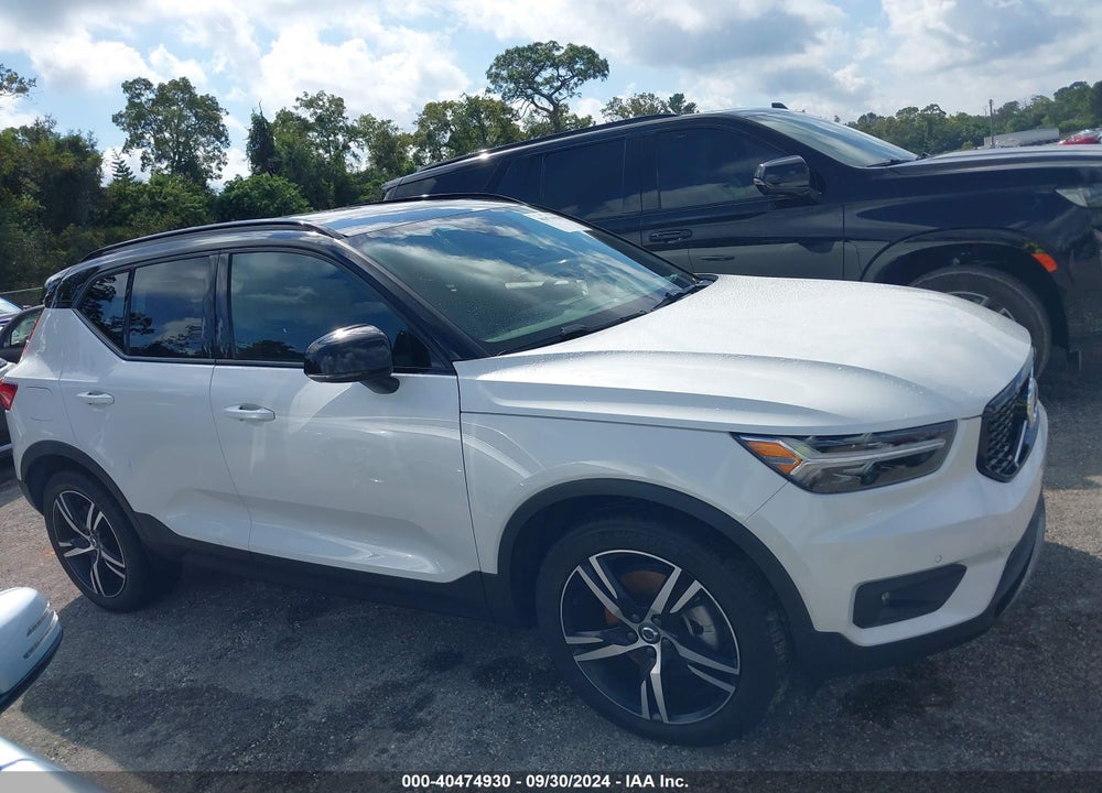 2020 VOLVO XC40 T5 R-DESIGN VIN: YV4162UM5L2337751