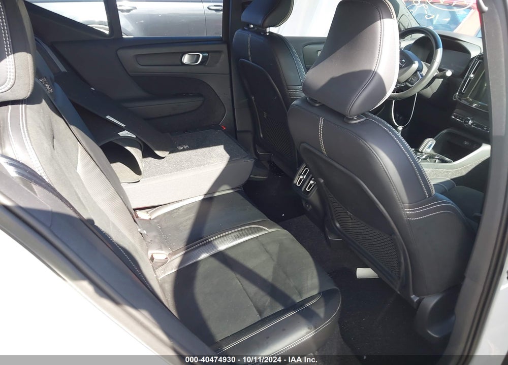 2020 VOLVO XC40 T5 R-DESIGN VIN: YV4162UM5L2337751