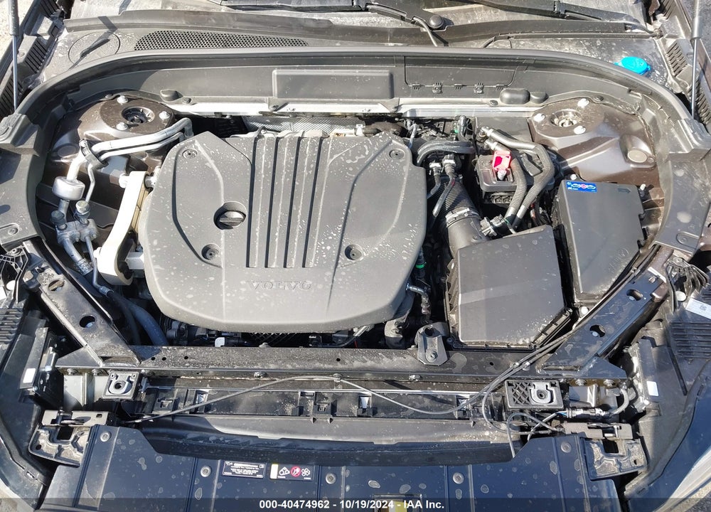 2024 VOLVO XC60 B5 CORE DARK THEME VIN: YV4L12RK6R1822218
