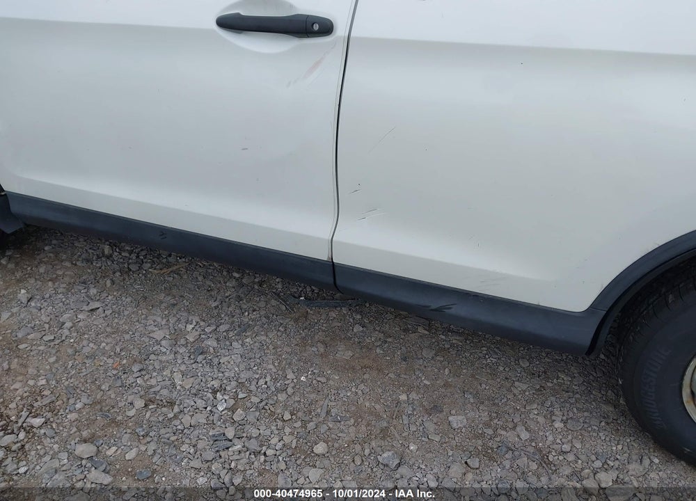 2014 HONDA CR-V LX VIN: 5J6RM3H35EL008641