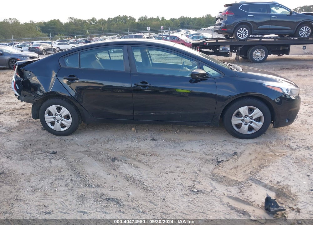 2017 KIA FORTE LX VIN: 3KPFK4A74HE093101