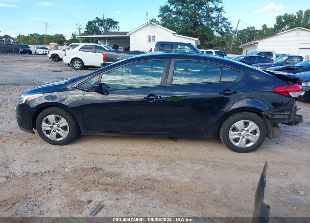 2017 KIA FORTE LX VIN: 3KPFK4A74HE093101