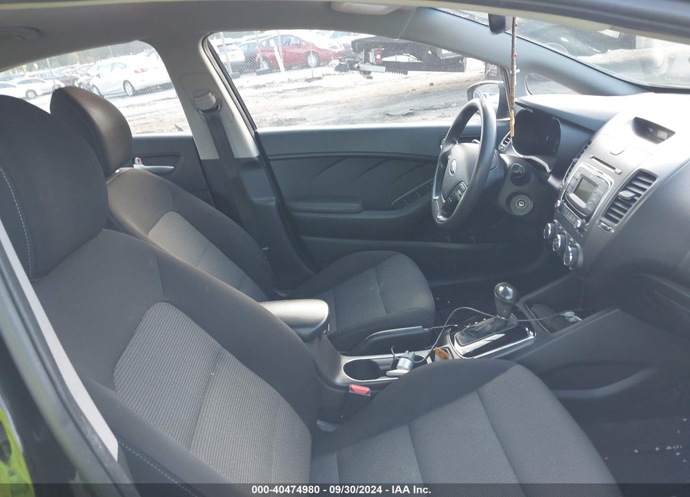 2017 KIA FORTE LX VIN: 3KPFK4A74HE093101
