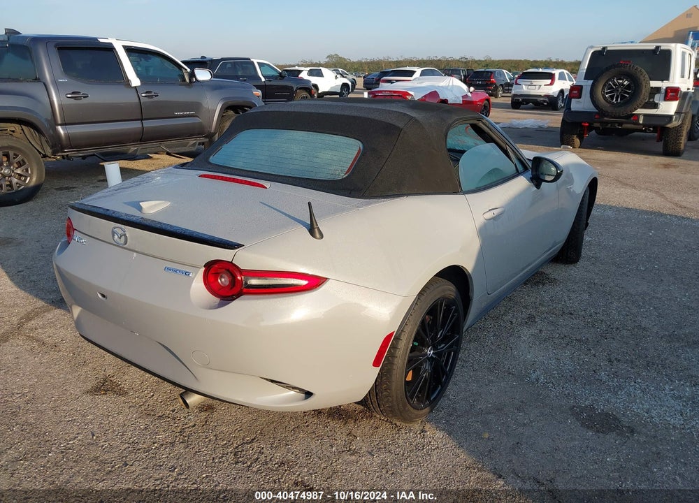2024 MAZDA MX-5 MIATA CLUB VIN: JM1NDAC70R0602810