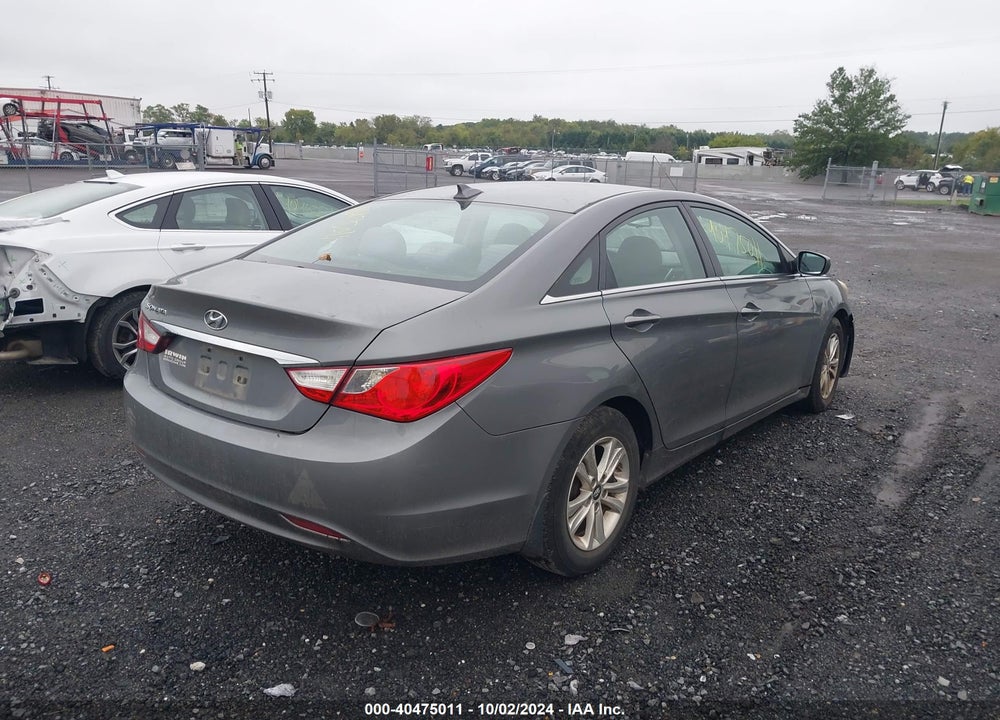 2013 HYUNDAI SONATA GLS VIN: 5NPEB4AC7DH780104
