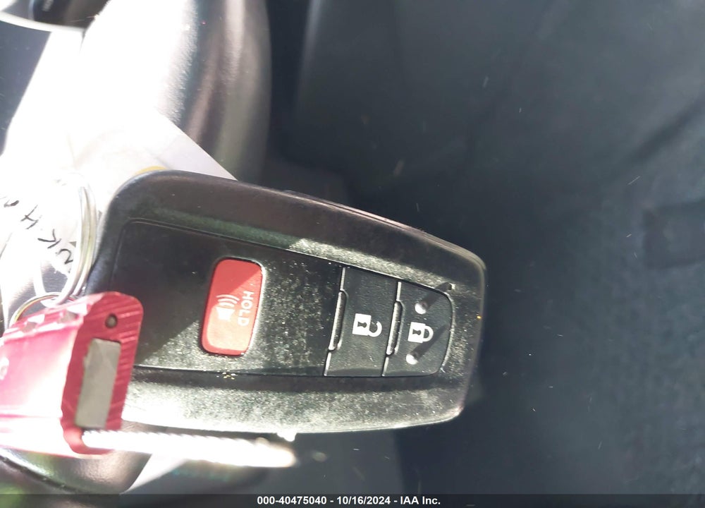 2019 TOYOTA C-HR XLE VIN: JTNKHMBX2K1051561