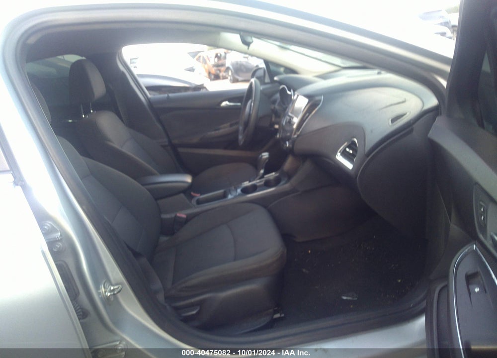 2018 CHEVROLET CRUZE LT AUTO VIN: 1G1BE5SM2J7159000