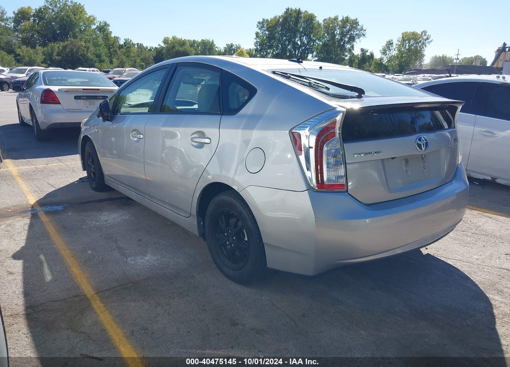 2015 TOYOTA PRIUS THREE VIN: JTDKN3DU4F1955802