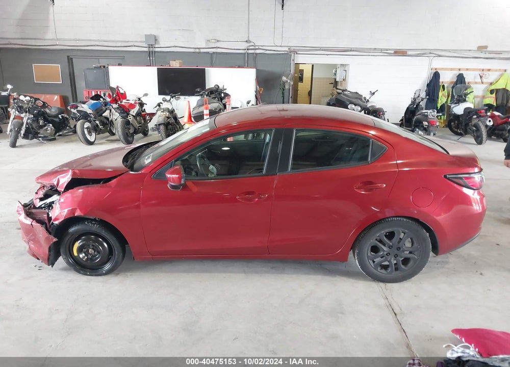 2016 SCION IA VIN: 3MYDLBZV1GY136836