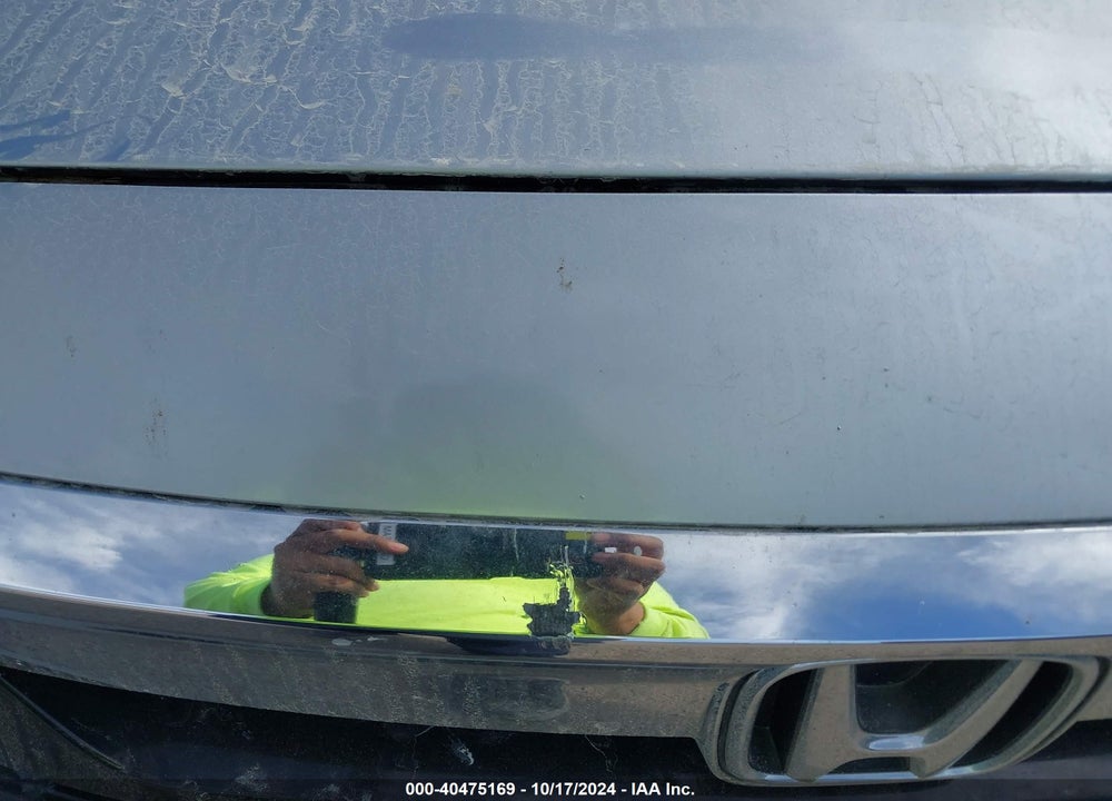 2018 HONDA ACCORD LX VIN: 1HGCV1F1XJA214995