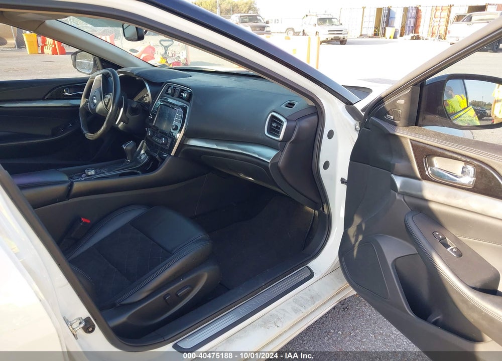 2017 NISSAN MAXIMA 3.5 SR VIN: 1N4AA6AP1HC382703