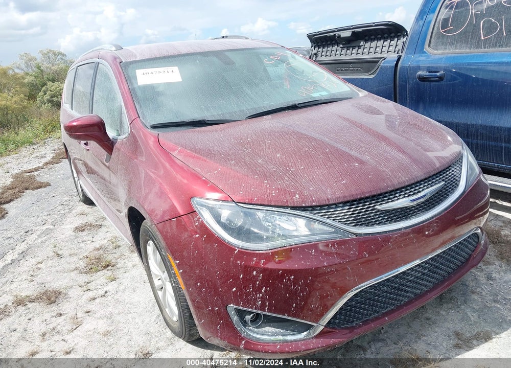 2019 CHRYSLER PACIFICA TOURING L VIN: 2C4RC1BG8KR749118