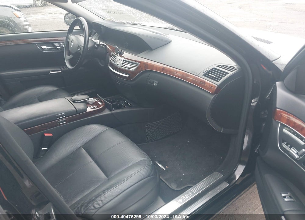 2007 MERCEDES-BENZ S 550 VIN: WDDNG71X57A059710