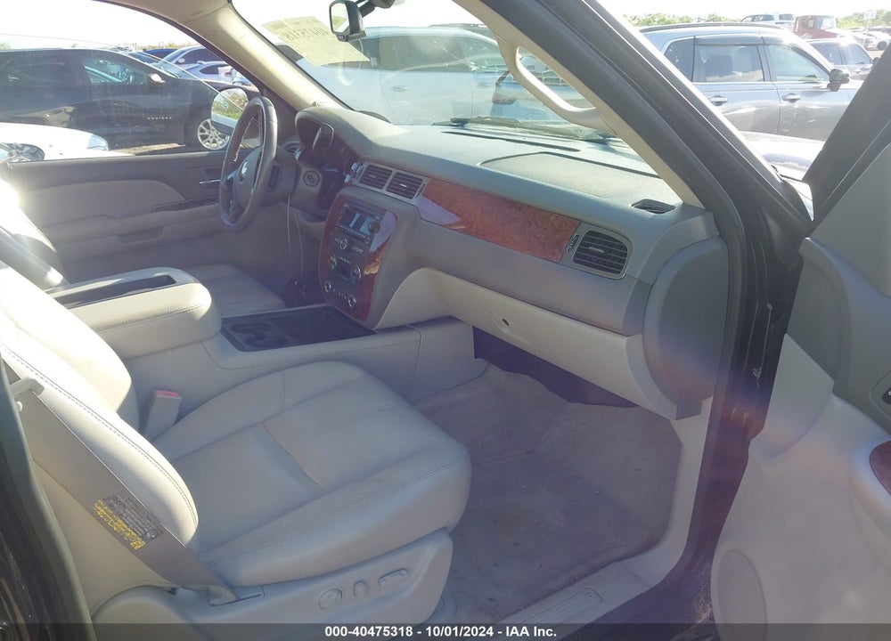 2007 CHEVROLET TAHOE LT VIN: 1GNFC13J67J130243