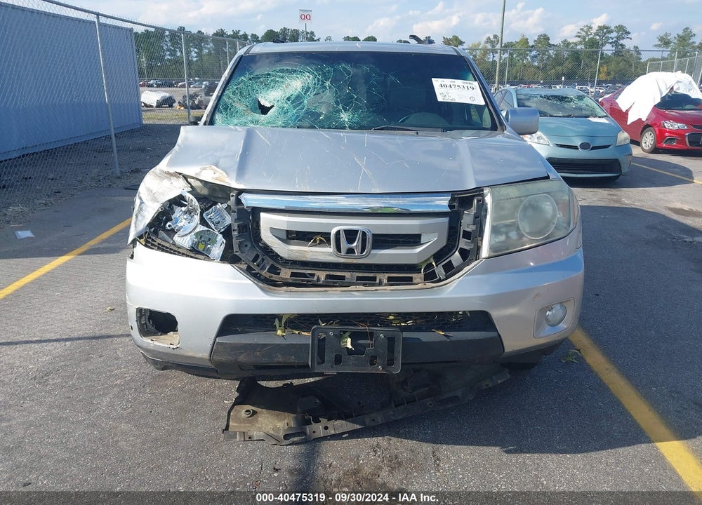 2011 HONDA PILOT TOURING VIN: 5FNYF3H94BB013604