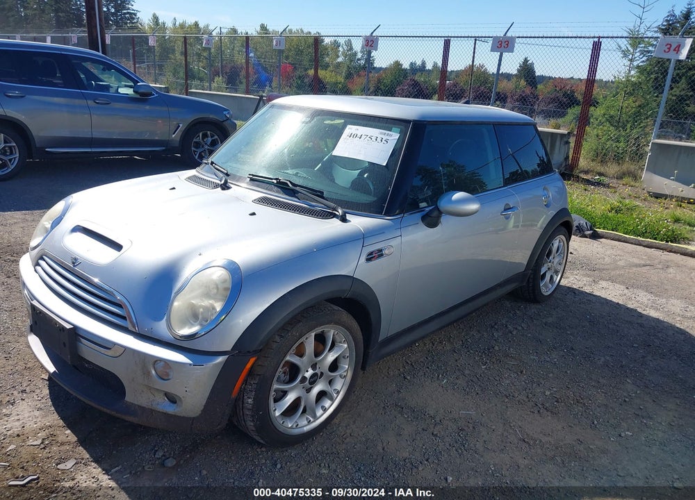 2006 MINI COOPER S VIN: WMWRE33516TL19378