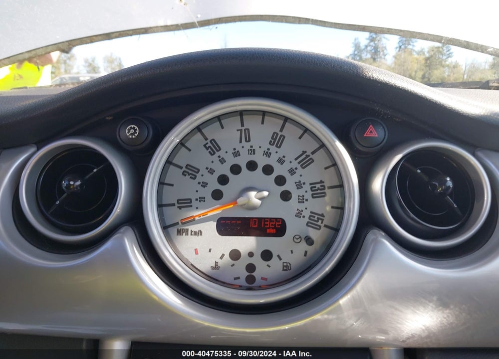 2006 MINI COOPER S VIN: WMWRE33516TL19378