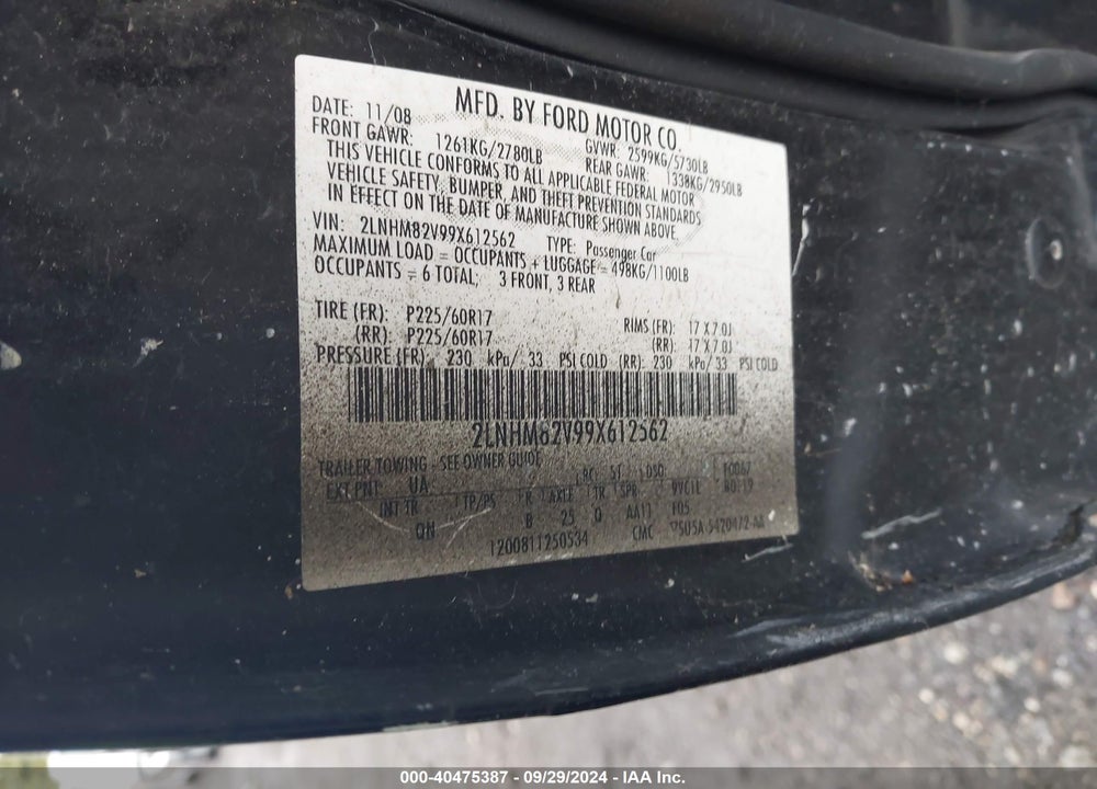 2009 LINCOLN TOWN CAR SIGNATURE LIMITED VIN: 2LNHM82V99X612562