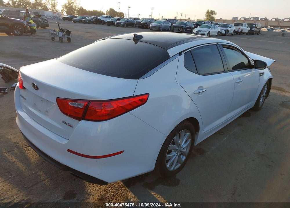 2015 KIA OPTIMA EX VIN: 5XXGN4A77FG490656