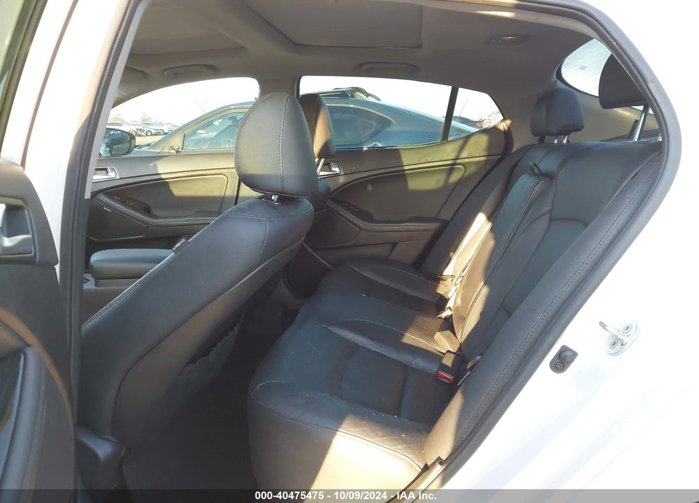 2015 KIA OPTIMA EX VIN: 5XXGN4A77FG490656