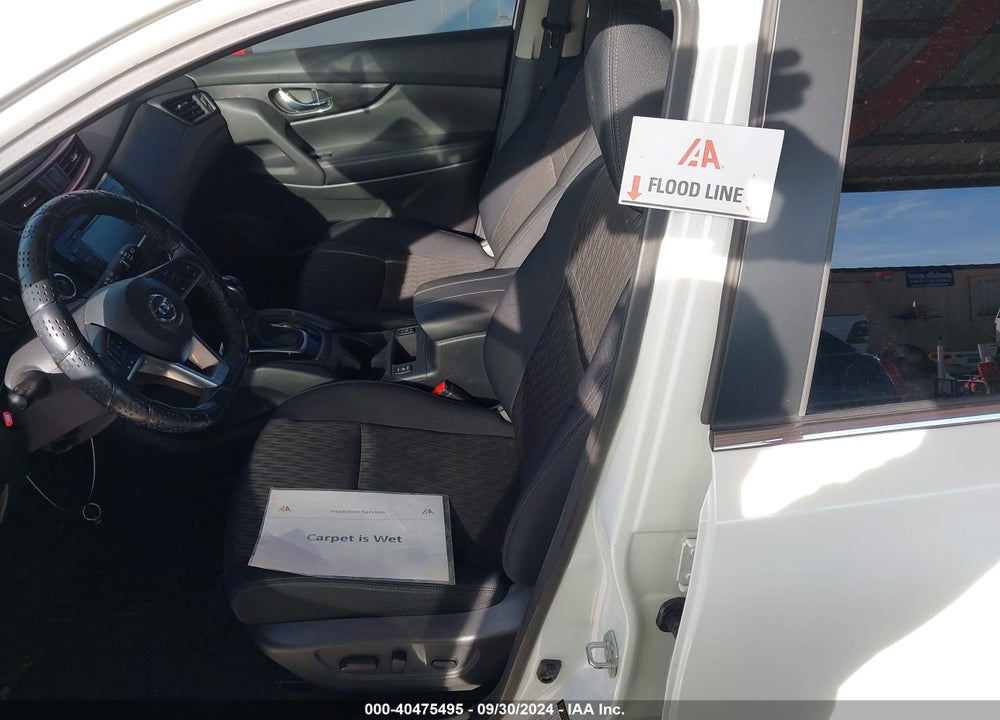 2018 NISSAN ROGUE SV VIN: 5N1AT2MT0JC747878