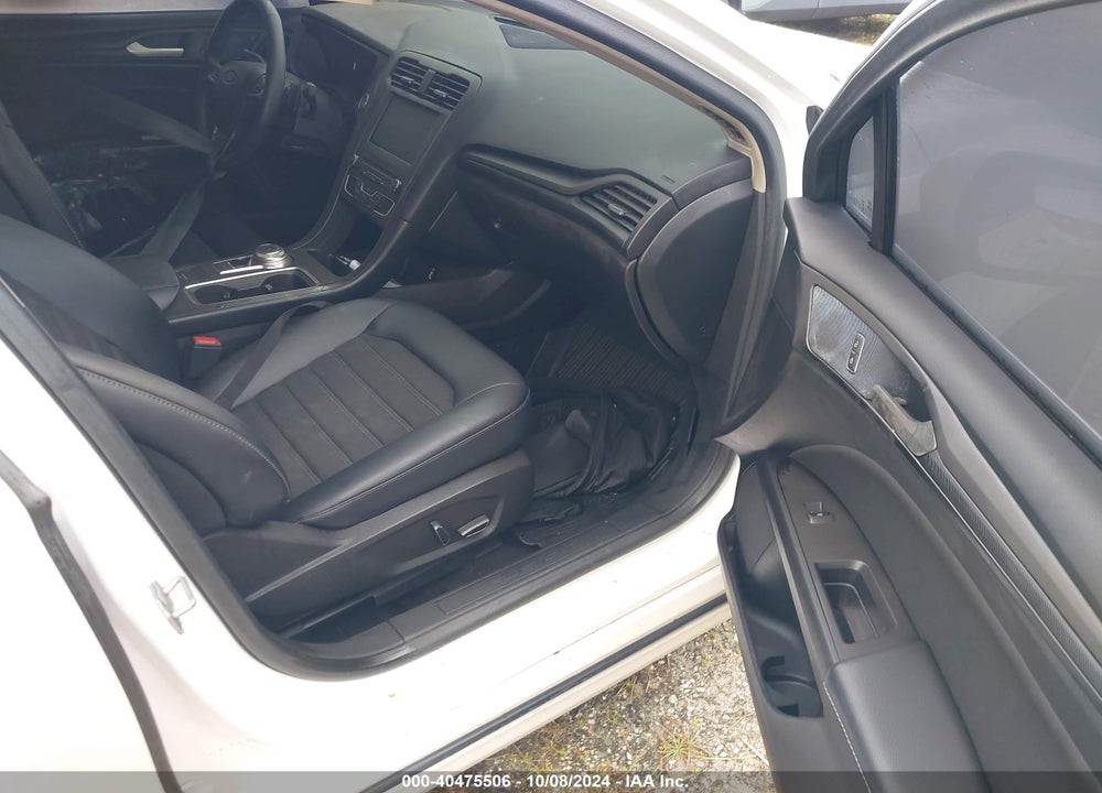 2018 FORD FUSION SE VIN: 3FA6P0HD6JR285775