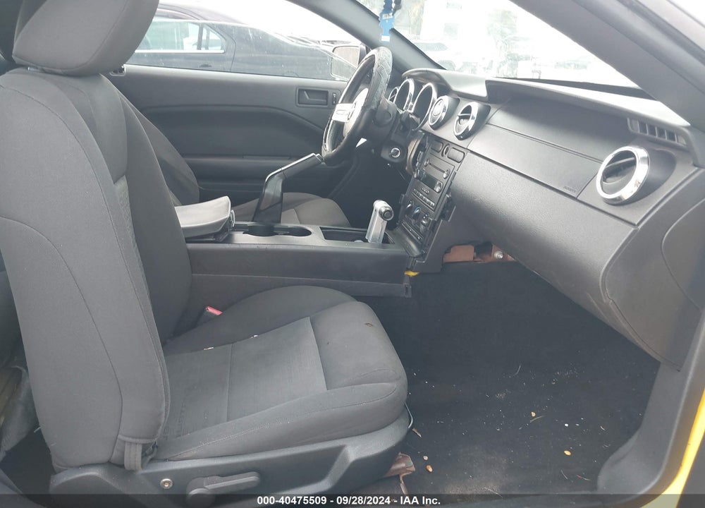 2006 FORD MUSTANG V6 VIN: 1ZVFT80N665132961