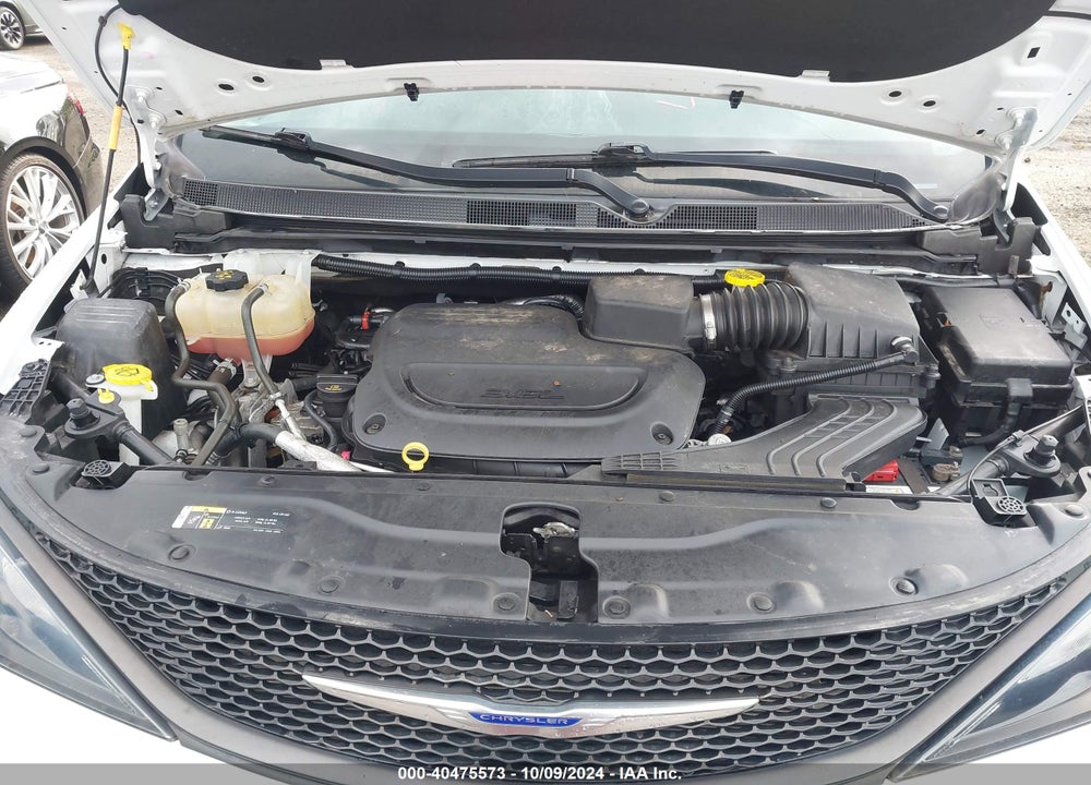 2019 CHRYSLER PACIFICA L VIN: 2C4RC1AG0KR629234