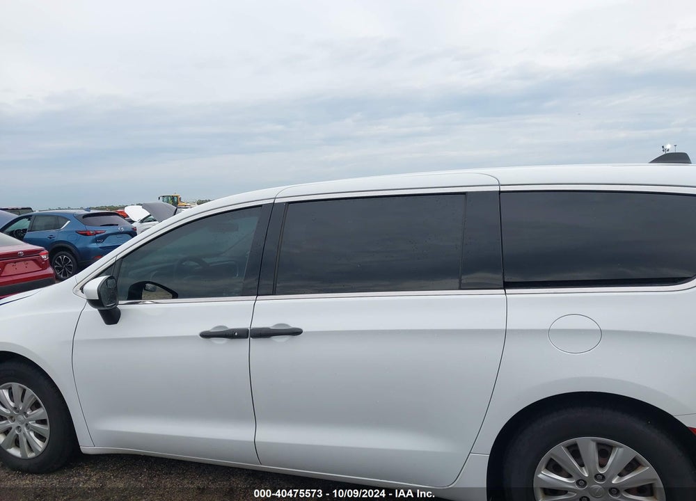 2019 CHRYSLER PACIFICA L VIN: 2C4RC1AG0KR629234