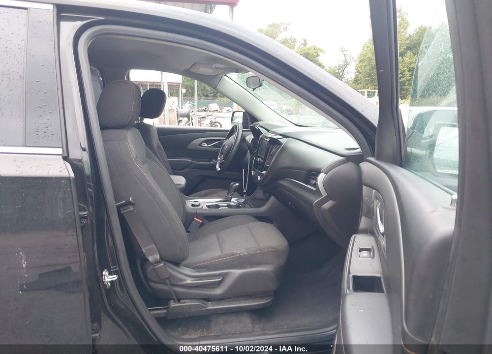 2019 CHEVROLET TRAVERSE LS VIN: 1GNEVFKWXKJ132523