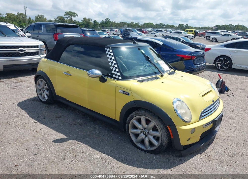 2005 MINI COOPER S VIN: WMWRH33545TF83848