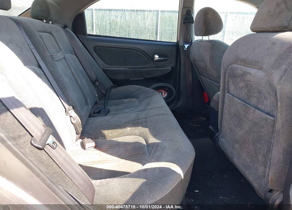2004 HYUNDAI SONATA GLS/LX VIN: KMHWF35H84A059639