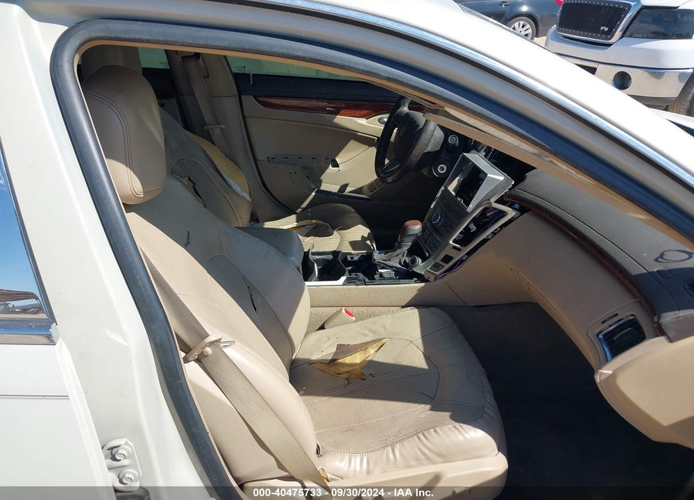 2010 CADILLAC CTS LUXURY VIN: 1G6DE5EG8A0145376