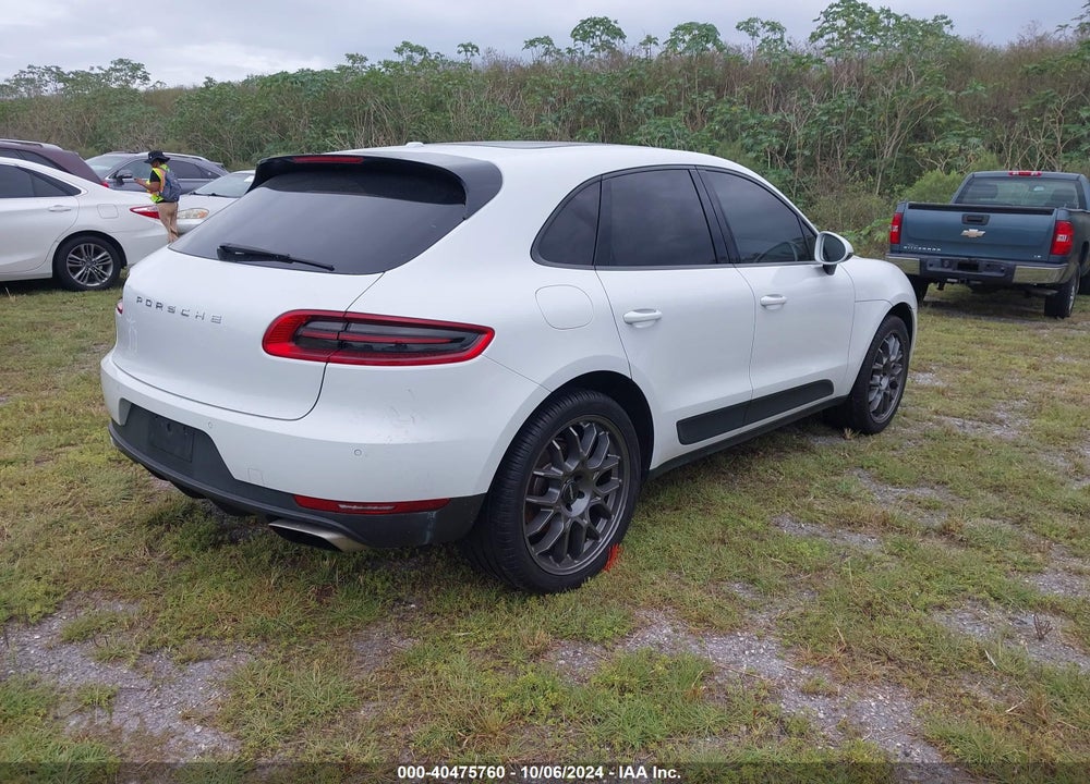 2017 PORSCHE MACAN VIN: WP1AA2A57HLB04808
