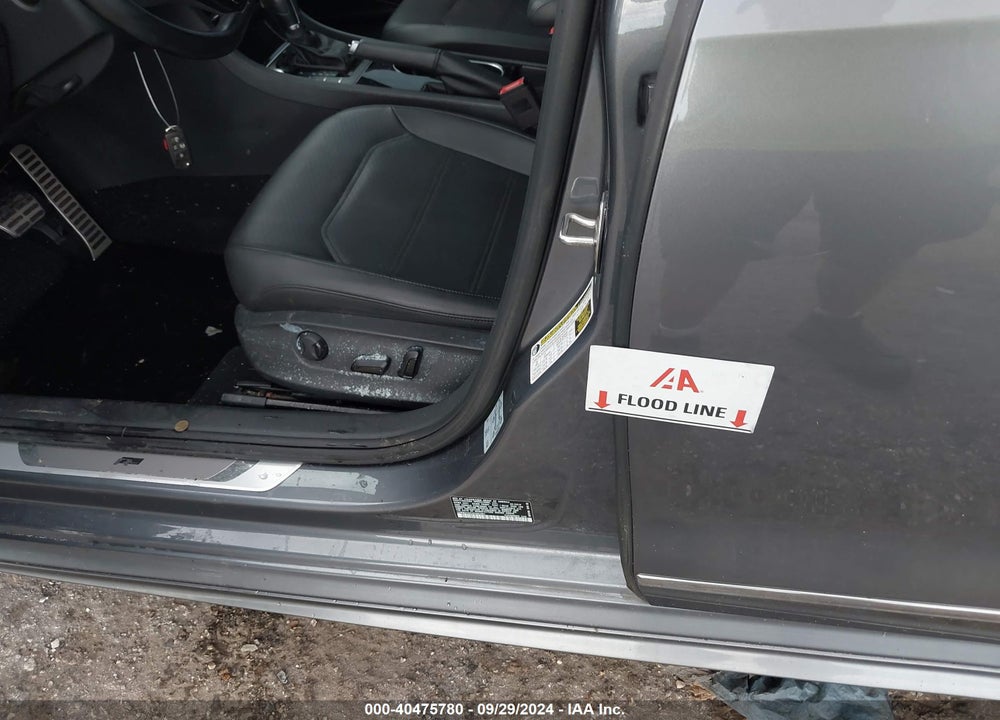 2019 VOLKSWAGEN PASSAT 2.0T SE R-LINE VIN: 1VWMA7A31KC001351