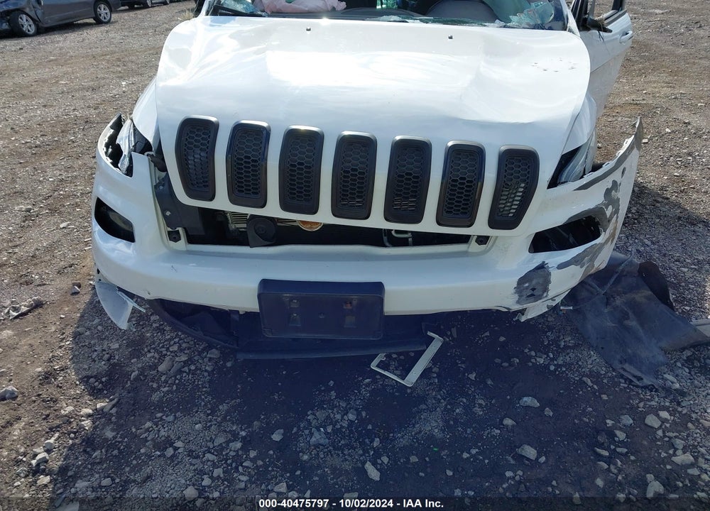 2016 JEEP CHEROKEE ALTITUDE VIN: 1C4PJMCS0GW100266