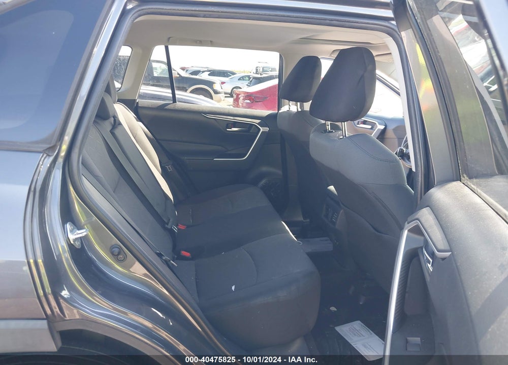2019 TOYOTA RAV4 XLE VIN: 2T3W1RFV4KW025500